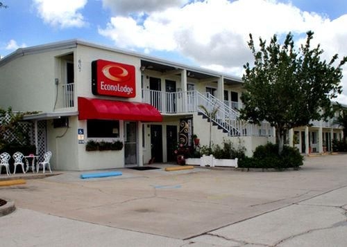 Econo Lodge East0