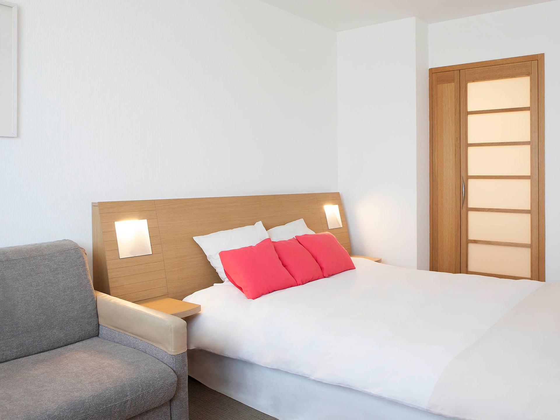 Novotel London West Hotel1