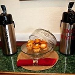 Cedars Inn Auburn2