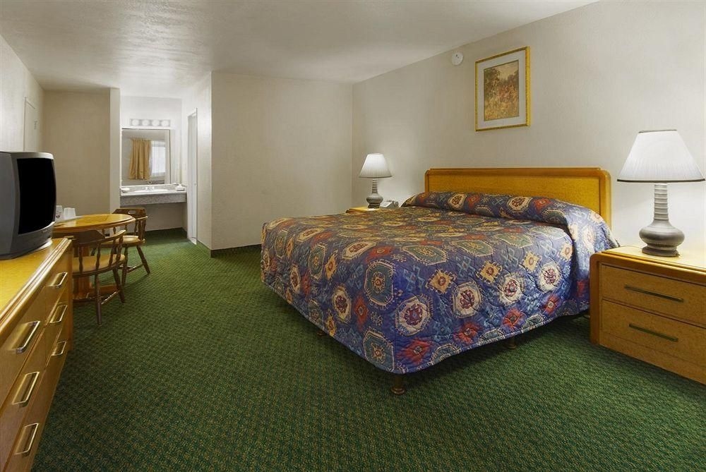 AMERICAS BEST VALUE INN OAK STR1