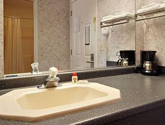 Super 8 Motel Arkansas City KS3