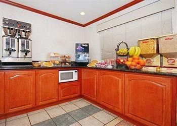 Quality Inn & Suites3