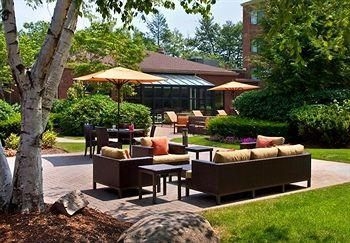 Courtyard by Marriott Stoughton4