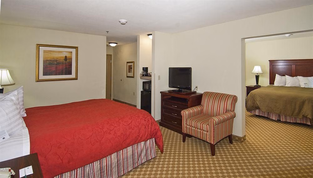 Country Inn and Suites Oklahoma City Airport0