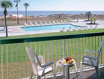 Days Inn Oceanfront Resort4