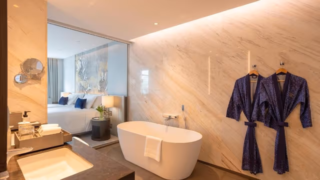 Deluxe Room King