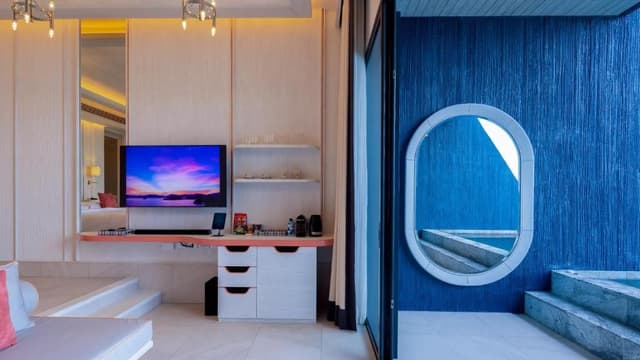 Yaya Pool Suite Ocean View
