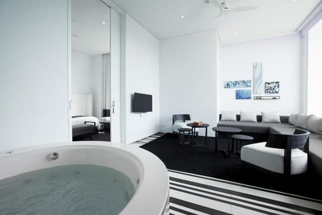 Family Suite with Plunge Bath