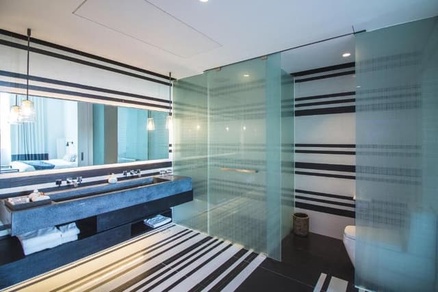 Family Suite with Plunge Bath