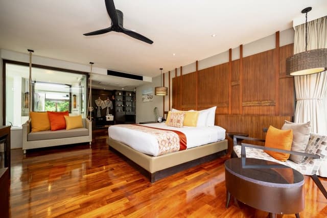 Pearl Suite