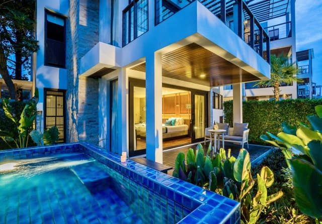 Zen Jacuzzi Pool Terrace