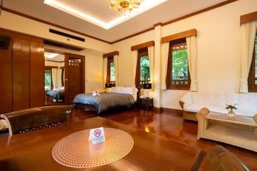 Jacuzzi Suite