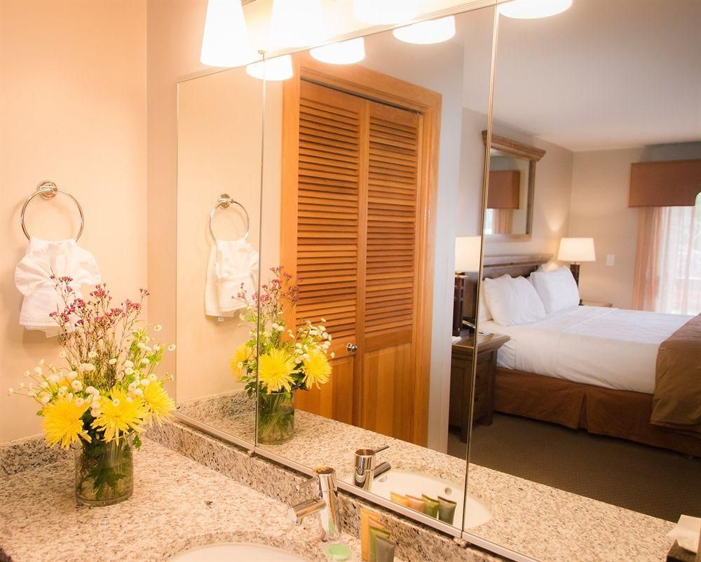 Raintree's Park Plaza Park City2