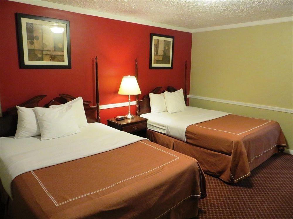 Americas Best Value Inn & Suites - Clarence/Buffalo East4
