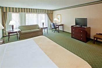 Holiday Inn Louisville-north1