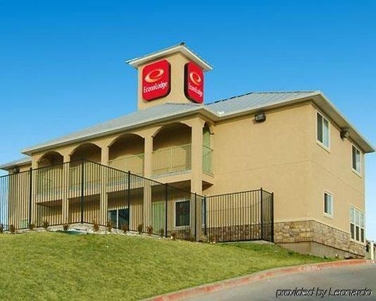 ECONO LODGE AZLE3