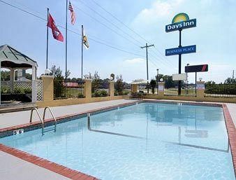 DAYS INN MONTICELLO2