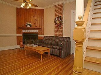 Country Hearth Inn & Suites0
