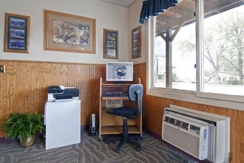 AMERICAS BEST VALUE INN4