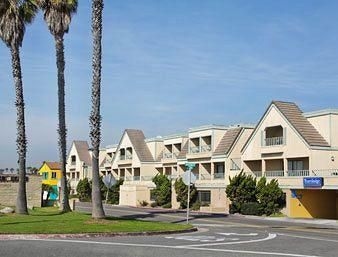 Travelodge Ocean Front0