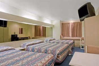 America's Best Value Inn - Fallon2
