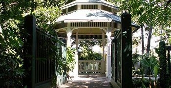 Sundy House2