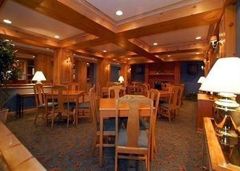 Comfort Suites Canton3