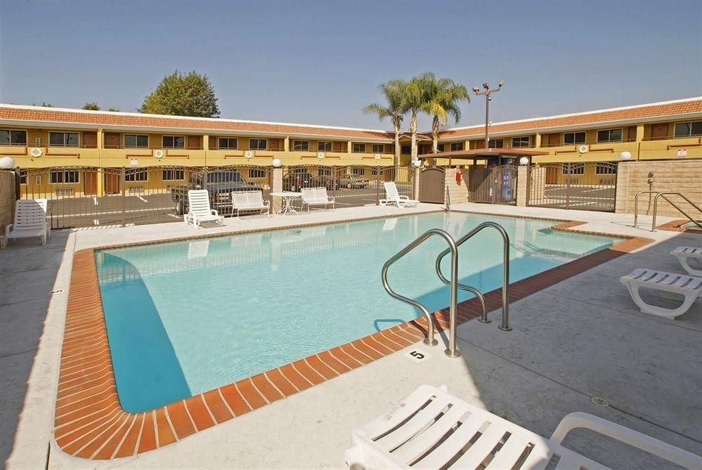 AMERICAS BEST VALUE INN3