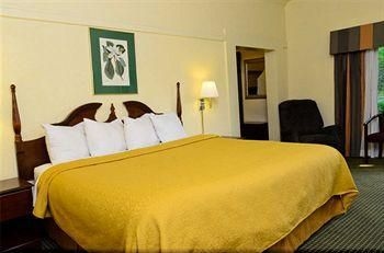 Hotel Morgantown & Conference Center0