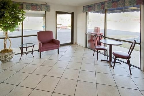 AMERICAS BEST VALUE INN4