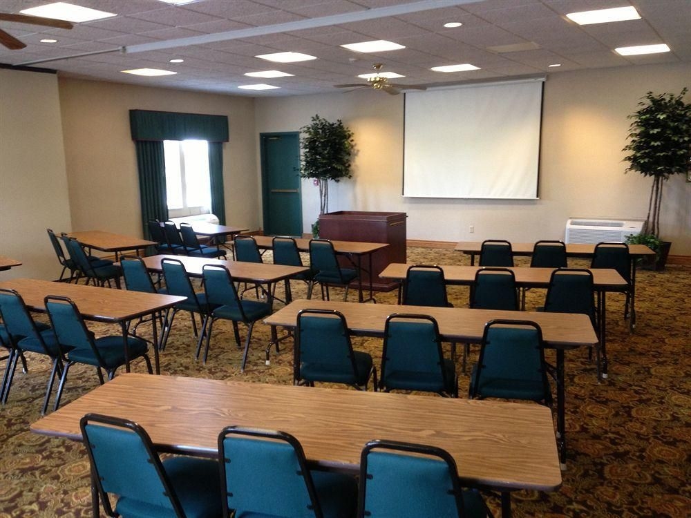 Country Inn & Suite Kalamazoo4
