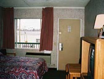 Knights Inn Richmond IN1