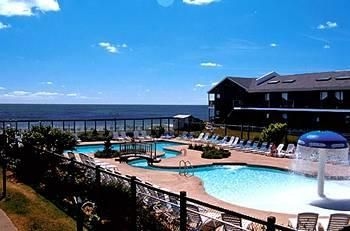Riviera Beach Resort3