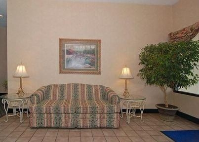 Comfort Inn Canton1