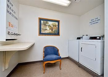 Econo Lodge0
