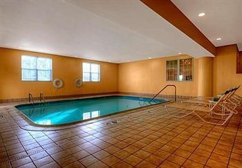 TownePlace Suites Manchester-Boston Regional Airpt4