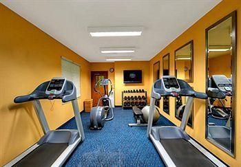 TownePlace Suites Manchester-Boston Regional Airpt2