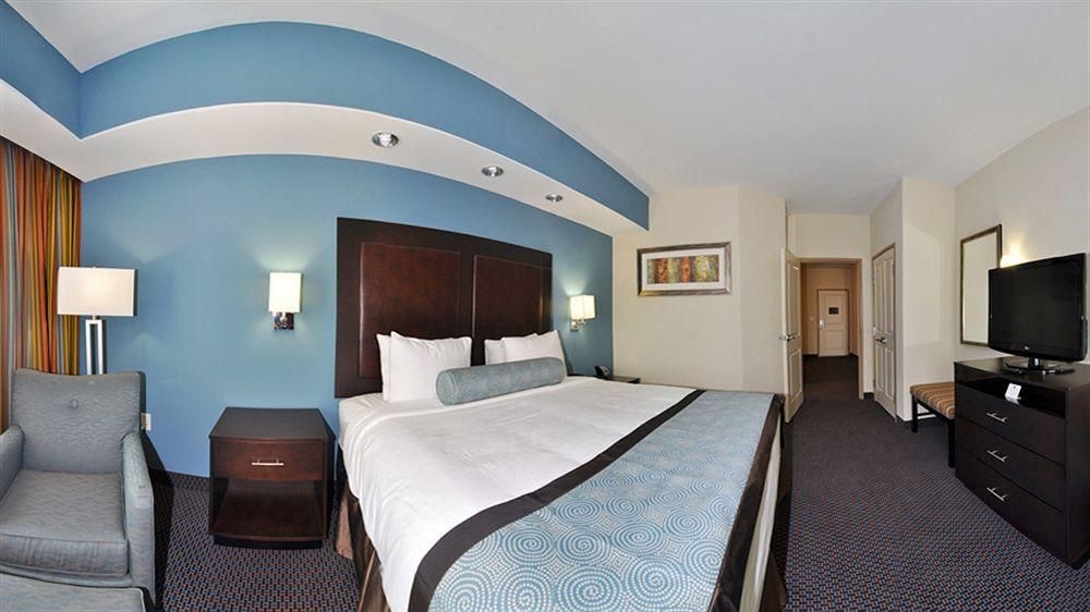 Best Western Atrea Colonnade Parkway4