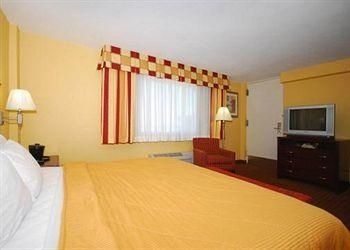 Comfort Inn - Suites Oceanfront1