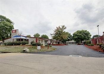 Rodeway Inn And Suites Fenton4