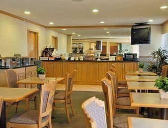 Days Inn and Suites Brooklyn Center/ Minneapolis Days Inn and Suites Brooklyn Center/ Minneapolis
