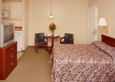 Sun Suites Gautier4