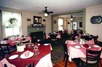 Colonial House Inn & Restaurant1