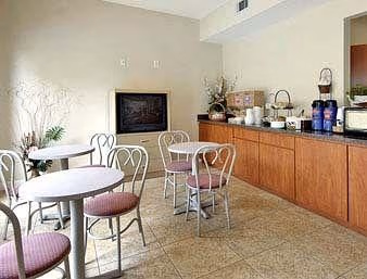 Ramada Limited Destin2