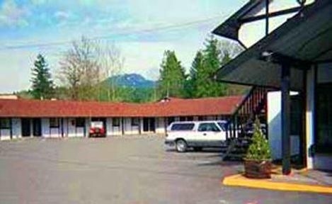 Packwood Inn3