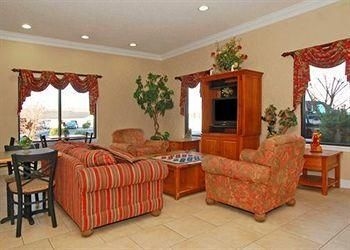 Comfort Inn & Suites Berea1