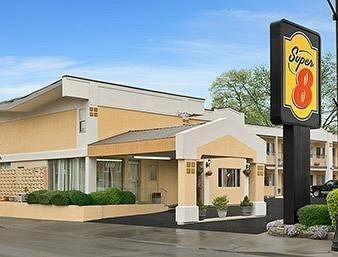 Super 8 Motel - Belleville2