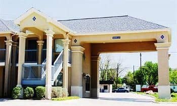 EXECUTIVE INN AND SUITES EXECUTIVE INN AND SUITES