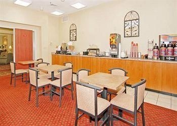 Comfort Inn & Suites Cave City3