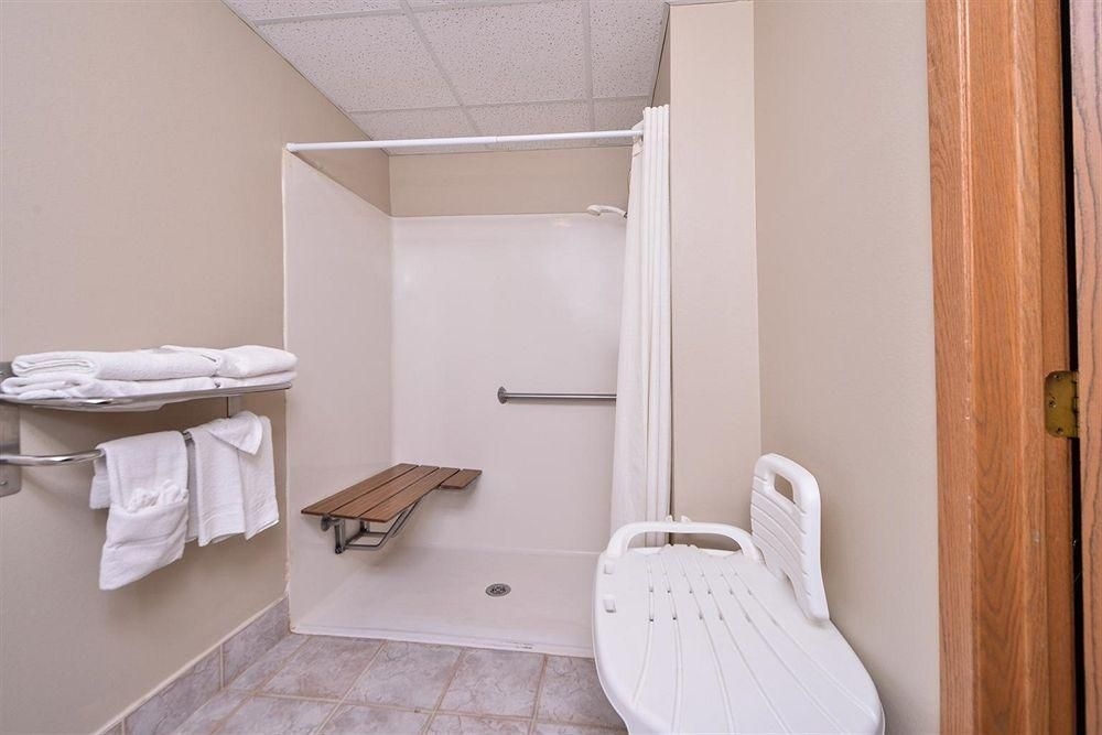 Americas Best Value Inn Geneseo1